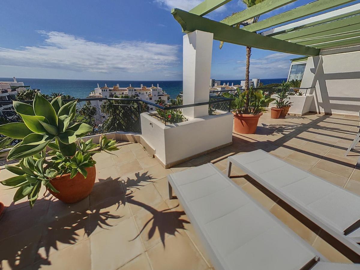 Frontline Beach Penthouse In Mi Capricho Sitio de Calahonda Eksteriør bilde