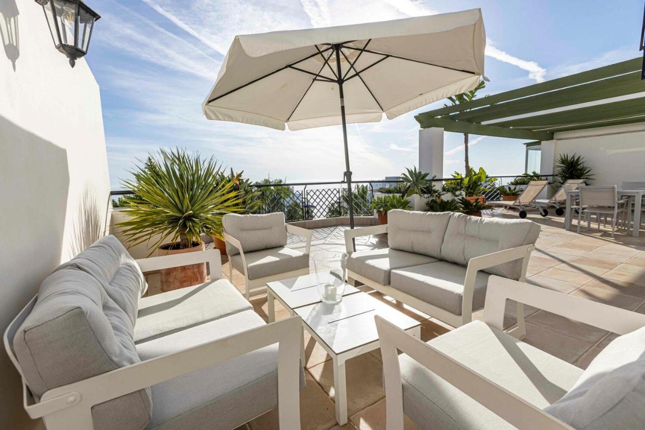 Frontline Beach Penthouse In Mi Capricho Sitio de Calahonda Eksteriør bilde